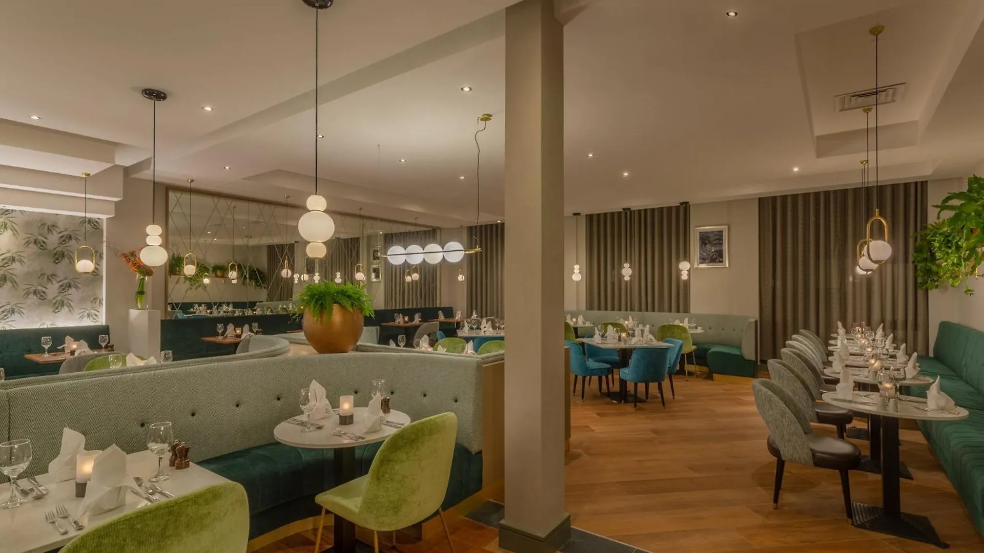Hotel Crowne Plaza Dublin Airport By Ihg Santry